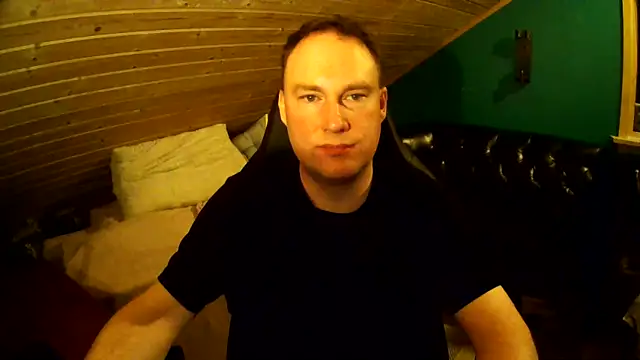PinayOwned online show from May 8, 2026, 9:42 pm