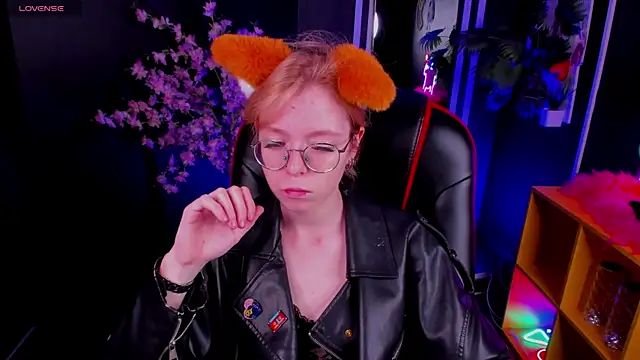 FoxxyyPolly online show from July 3, 2026, 5:14 am