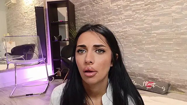 Snapshot of VanessaVosss chatting on May 30, 2026, 5:54 pm VanessaVosss online show from May 30, 2026, 5:54 pm