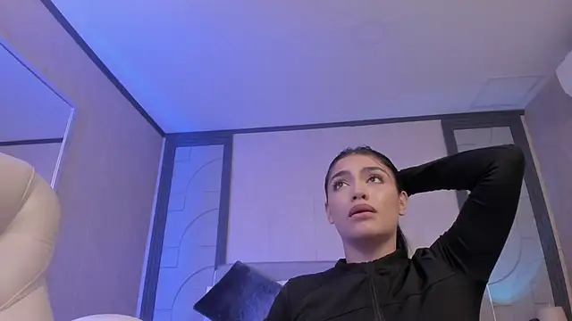 Snapshot of Alyson_velez chatting on May 13, 2026, 8:06 pm Alyson velez online show from May 13, 2026, 8:06 pm