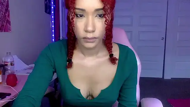 Snapshot of Jenna_Beck chatting on May 8, 2026, 12:05 am Jenna Beck online show from May 8, 2026, 12:05 am