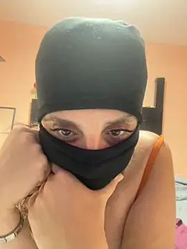 StephanieRc online show from May 21, 2026, 7:04 am