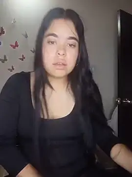 Snapshot of MiiaHott_W chatting on June 3, 2026, 1:36 pm MiiaHott W online show from June 3, 2026, 1:36 pm