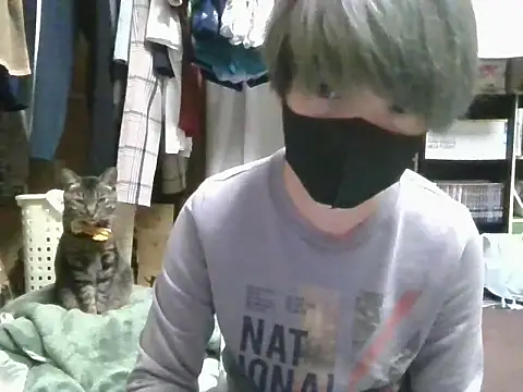 Snapshot of kazupan22 chatting on June 9, 2026, 2:28 pm kazupan22 online show from June 9, 2026, 2:28 pm