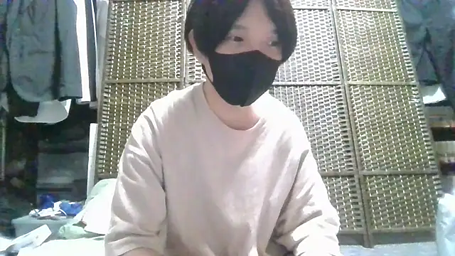 Snapshot of kazupan22 chatting on July 15, 2026, 12:10 pm kazupan22 online show from July 15, 2026, 12:10 pm