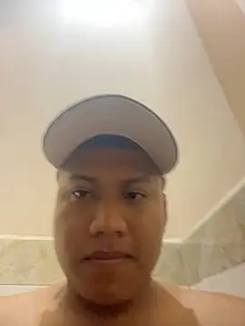Snapshot of alejandro_hottts chatting on May 24, 2026, 6:07 am alejandro hottts online show from May 24, 2026, 6:07 am