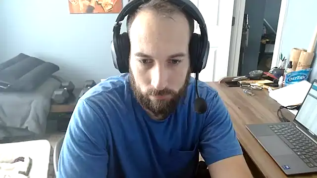 dannyboyx69 online show from May 22, 2026, 2:12 pm