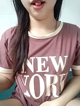 Snapshot of Emilysexy_cut chatting on July 1, 2026, 4:14 am Emilysexy cut online show from July 1, 2026, 4:14 am