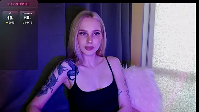 Snapshot of MichelleVelour chatting on June 10, 2026, 3:00 pm MichelleVelour online show from June 10, 2026, 3:00 pm
