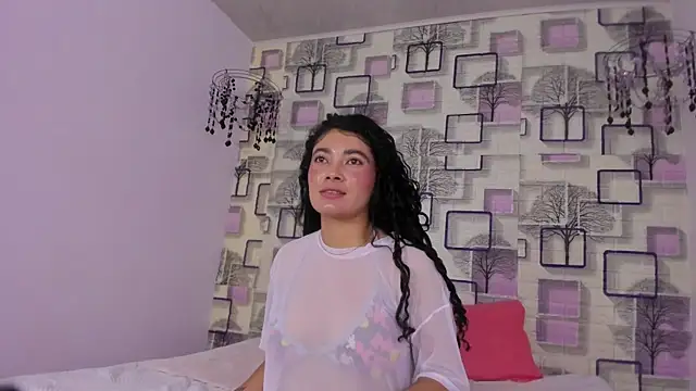 Snapshot of emilly_duque chatting on May 19, 2026, 4:19 am emilly duque online show from May 19, 2026, 4:19 am