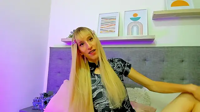 mimi theblondie online show from May 14, 2026, 5:25 am
