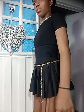 Liss Love1 online show from June 18, 2026, 12:00 am