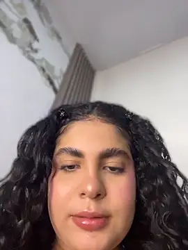 Yassy 11 online show from June 4, 2026, 6:36 pm