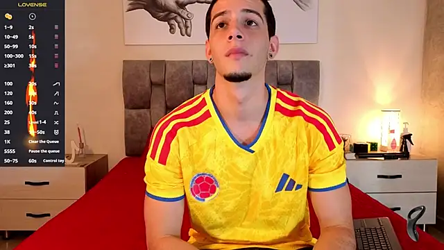 isaacblaze  online show from June 28, 2026, 3:45 am