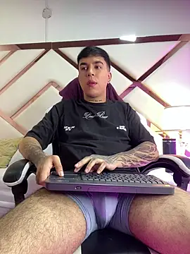 Maty valverde online show from June 4, 2026, 2:28 am