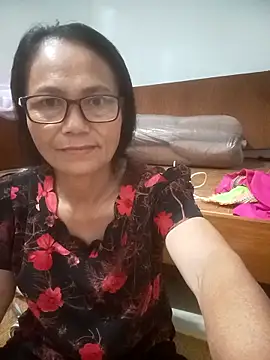 Vieekee online show from June 10, 2026, 9:46 pm