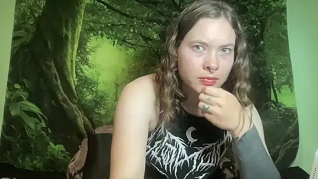 mo0ngoddess online show from June 30, 2026, 3:18 am