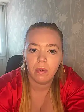 Heyitskaylaxo online show from May 14, 2026, 10:11 am