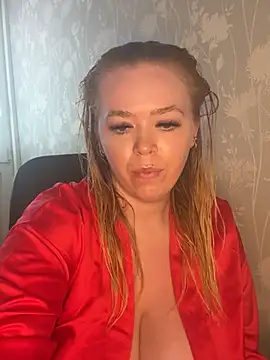 Heyitskaylaxo online show from May 19, 2026, 1:39 pm