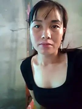 lucat998 online show from May 13, 2026, 4:43 am