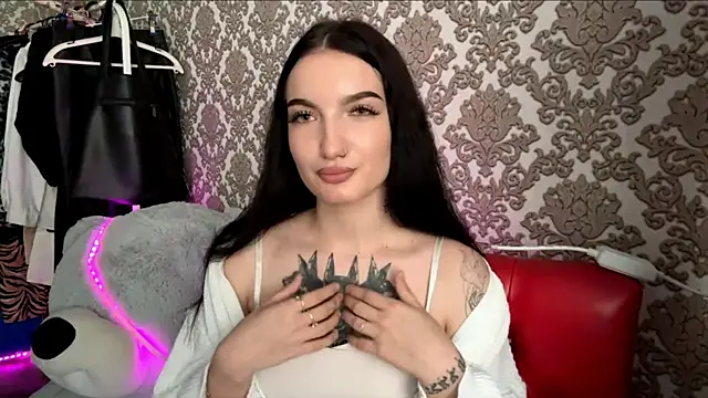 Snapshot of ElizbethLeban chatting on May 13, 2026, 10:23 am ElizbethLeban online show from May 13, 2026, 10:23 am