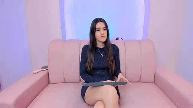 hanna foxi online show from June 27, 2026, 12:22 pm