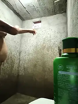 noemy-25 online show from May 13, 2026, 11:00 pm