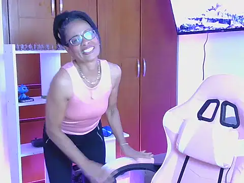 Snapshot of Africa_sexy chatting on June 16, 2026, 8:11 pm Africa sexy online show from June 16, 2026, 8:11 pm