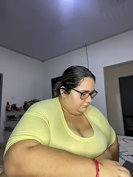 marianacooper1234 online show from June 25, 2026, 4:11 pm