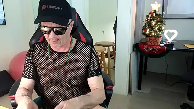 Snapshot of hotdadbod chatting on December 21, 2024, 8:43 pm hotdadbod online show from December 21, 2024, 8:43 pm