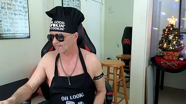 Snapshot of hotdadbod chatting on December 27, 2024, 9:32 pm hotdadbod online show from December 27, 2024, 9:32 pm