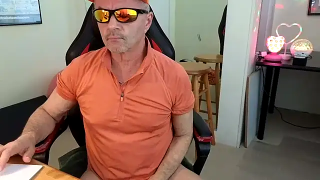 Snapshot of hotdadbod chatting on January 7, 2025, 9:25 pm hotdadbod online show from January 7, 2025, 9:25 pm