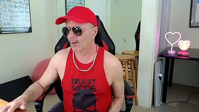 Snapshot of hotdadbod chatting on January 30, 2025, 9:25 pm hotdadbod online show from January 30, 2025, 9:25 pm