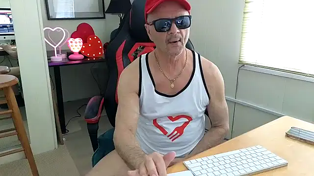 Snapshot of hotdadbod chatting on February 15, 2025, 9:04 pm hotdadbod online show from February 15, 2025, 9:04 pm