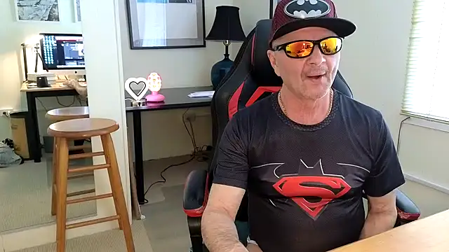 Snapshot of hotdadbod chatting on February 20, 2025, 9:20 pm hotdadbod online show from February 20, 2025, 9:20 pm