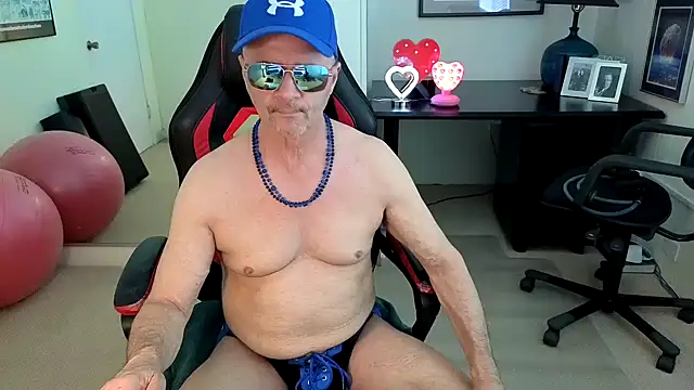 Snapshot of hotdadbod chatting on September 19, 2025, 8:31 pm hotdadbod online show from September 19, 2025, 8:31 pm