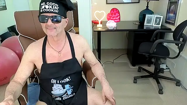 Snapshot of hotdadbod chatting on October 7, 2025, 9:01 pm hotdadbod online show from October 7, 2025, 9:01 pm
