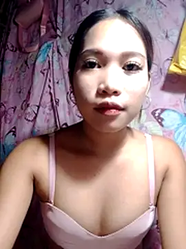 Snapshot of hottie_zaira chatting on May 17, 2026, 12:34 pm hottie zaira online show from May 17, 2026, 12:34 pm