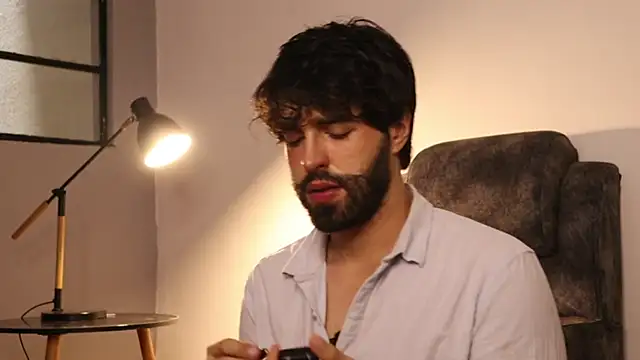 JuanMillano online show from May 20, 2026, 2:01 pm