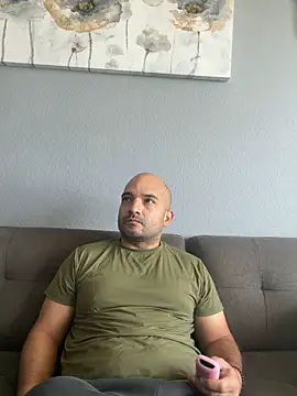 3ltiti online show from May 20, 2026, 5:08 pm