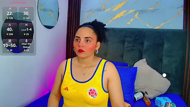 Snapshot of Sol__Latina chatting on June 17, 2026, 2:47 am Sol Latina online show from June 17, 2026, 2:47 am