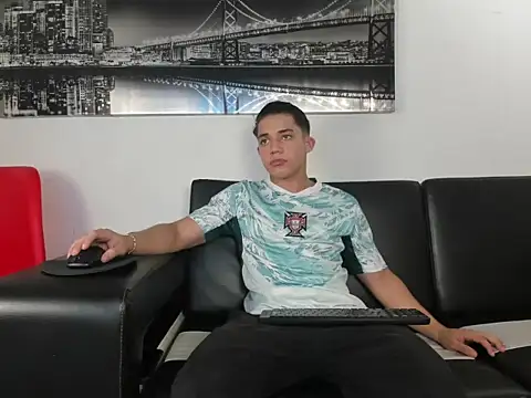 Snapshot of rocco_gym chatting on June 20, 2026, 7:49 pm rocco gym online show from June 20, 2026, 7:49 pm