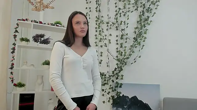 SherikaDensmore online show from May 14, 2026, 5:36 am
