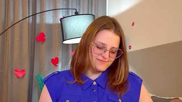 AlexaAvery online show from May 19, 2026, 11:49 am