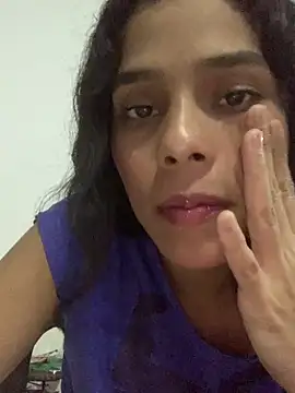Snapshot of Saray_queen1 chatting on May 14, 2026, 6:09 am Saray queen1 online show from May 14, 2026, 6:09 am