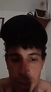 El CharlyX69X online show from June 17, 2026, 1:23 pm