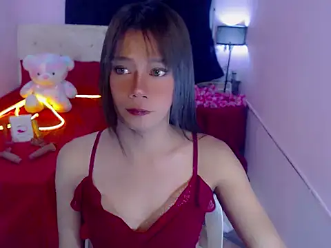  kaguraxx online show from May 18, 2026, 12:00 pm
