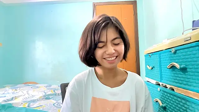 YukikoSchaefers online show from June 27, 2026, 3:44 am