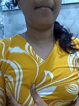Snapshot of Radhika_rekha_kannada chatting on June 6, 2026, 5:28 pm Radhika rekha kannada online show from June 6, 2026, 5:28 pm