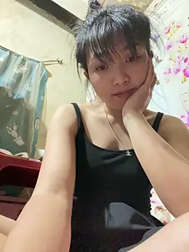 Snapshot of My-cute chatting on May 18, 2026, 1:28 pm My-cute online show from May 18, 2026, 1:28 pm
